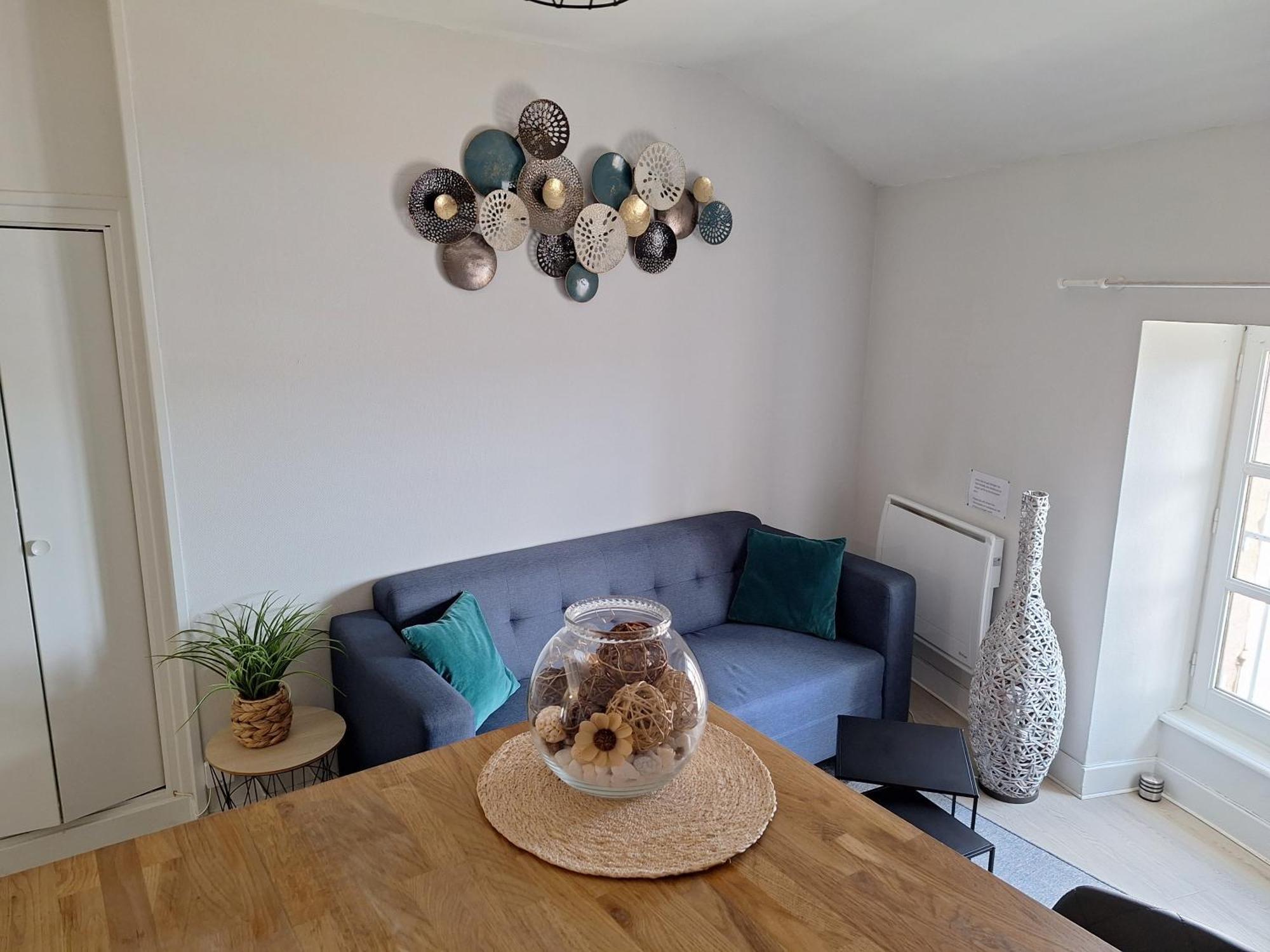 Appartement F2 Centre-ville Avec Jolie Vue Issoire